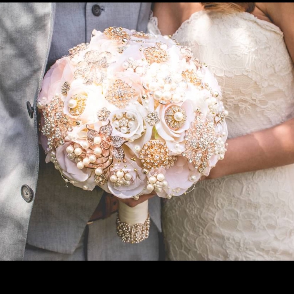 Brooch Bouquet
